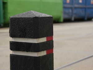 recycled plastic bollard