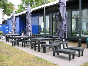 recycled plastic picnic benches