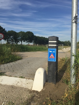 recycled plastic bollard